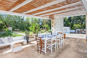 Trulli Degli Ulivi With Pool