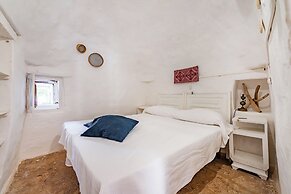 Trulli Degli Ulivi With Pool