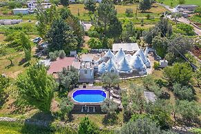 Trulli Degli Ulivi With Pool