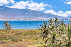 Kauhale Makai 510 1 Bedroom Condo by RedAwning