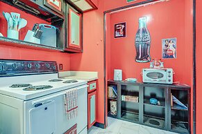 Cozy New Braunfels Retreat w/ Lake Dunlap Access