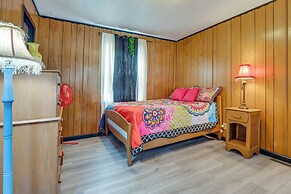 Cozy New Braunfels Retreat w/ Lake Dunlap Access