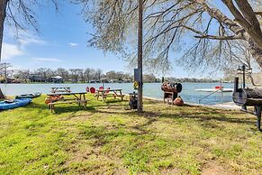 Cozy New Braunfels Retreat w/ Lake Dunlap Access