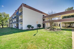 Biloxi Condo w/ Pool Access - Steps to Beach!