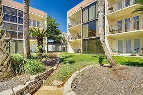 Biloxi Condo w/ Pool Access - Steps to Beach!