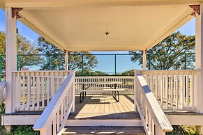 Biloxi Condo w/ Pool Access - Steps to Beach!