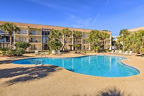 Biloxi Condo w/ Pool Access - Steps to Beach!