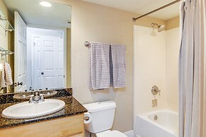 Biloxi Condo w/ Pool Access - Steps to Beach!