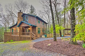 Blue Ridge Cabin w/ Hot Tub, Fire Pit, & Game Room