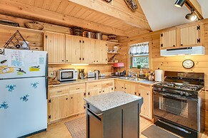 Lamoine Cabin w/ Deck ~ 16 Mi to Acadia Natl Park