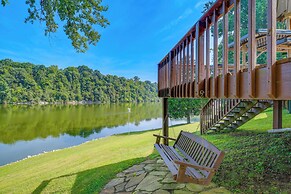 'duck and Bug's Cabin' on Boone Lake w/ Boat Dock!