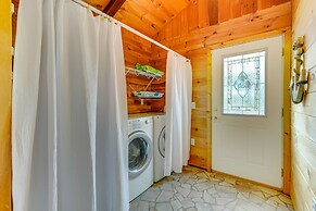 'duck and Bug's Cabin' on Boone Lake w/ Boat Dock!