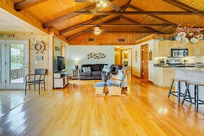 'duck and Bug's Cabin' on Boone Lake w/ Boat Dock!