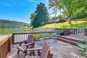 'duck and Bug's Cabin' on Boone Lake w/ Boat Dock!