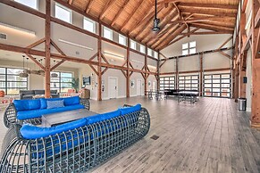 Coastal Beaufort Abode - Pool Access, Near Beaches