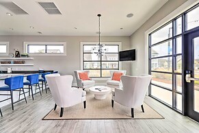 Coastal Beaufort Abode - Pool Access, Near Beaches