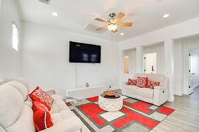 4 Mi to Dtwn Merced: Spacious Home w/ Yard!