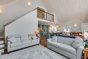 Lakefront Bucksport Home w/ Fire Pit + Gas Grill!