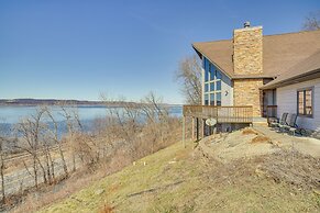 Spacious Stoddard Retreat on Mississippi River!