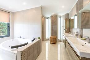 Villa Jamila by Cura Villas Collection