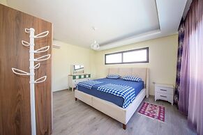 ANGEL A BLOK MARMARİS