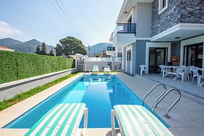 ANGEL A BLOK MARMARİS