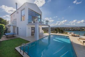 Villa Anton by Cura Villas Collection