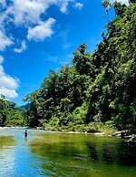 Blue Dot - jungle eco hostel