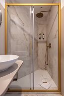 Decimo Meridio- At Spanish Steps-