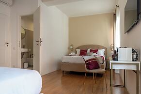 Decimo Meridio- At Spanish Steps-