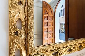 Decimo Meridio- At Spanish Steps-