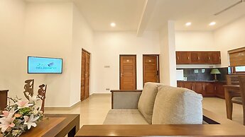 J leaf Hotel by Blue Bird