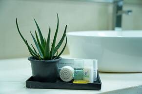 J leaf Hotel by Blue Bird