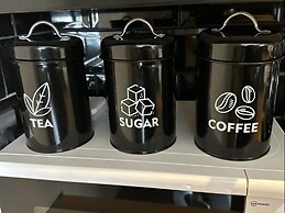 Brighton Beach Stylish 1 Bed Apartment