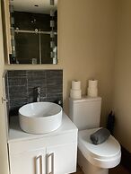 Brighton Beach Stylish 1 Bed Apartment