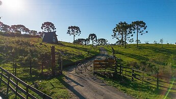 Sítio Mar de Nuvens Chalés de Luxo