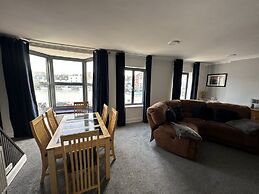 Quayside Quarters Harbourside Apartment