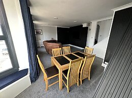 Quayside Quarters Harbourside Apartment