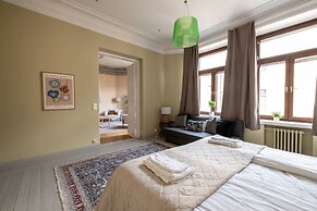 2ndhomes Modern & Spacious 3BR Apartment