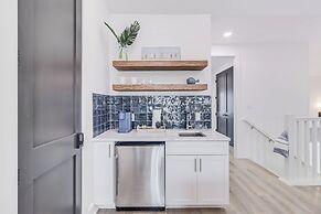 Sandy Cheeks 409 COA