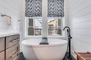 Sandy Cheeks 409 COA