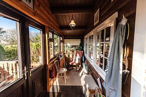 Spacious 3 Bed Log Cabin in Snowdonia