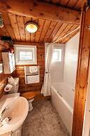 Spacious 3 Bed Log Cabin in Snowdonia