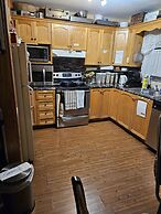 Cozy Pet Friendly Home