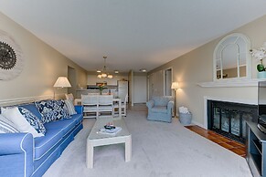 2 Bedroom Condo Golf Course Views 5166