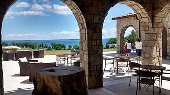 Lakeview Golf Retreat 1BDR Condo 5057