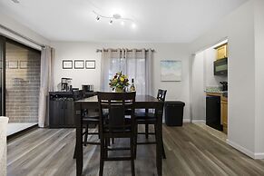 Lakeview Golf Retreat 1BDR Condo 5057