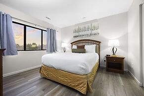 Lakeview Golf Retreat 1BDR Condo 5057