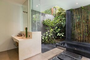 Best Seller 2 Br Pool Villa In Heart Of Seminyak