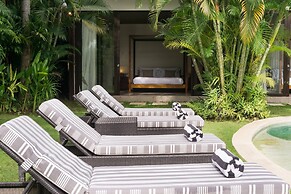 Best Seller 2 Br Pool Villa In Heart Of Seminyak